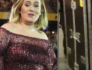 Adele: Τη μεταφέρουν σε... πλαστικό κιβώτιο για να βγει στη σκηνή (βίντεο)